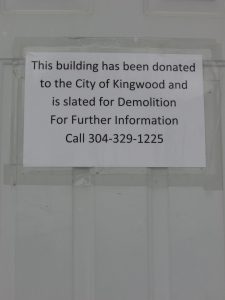 Kingwood works to get downtown buildings fixed or demolished